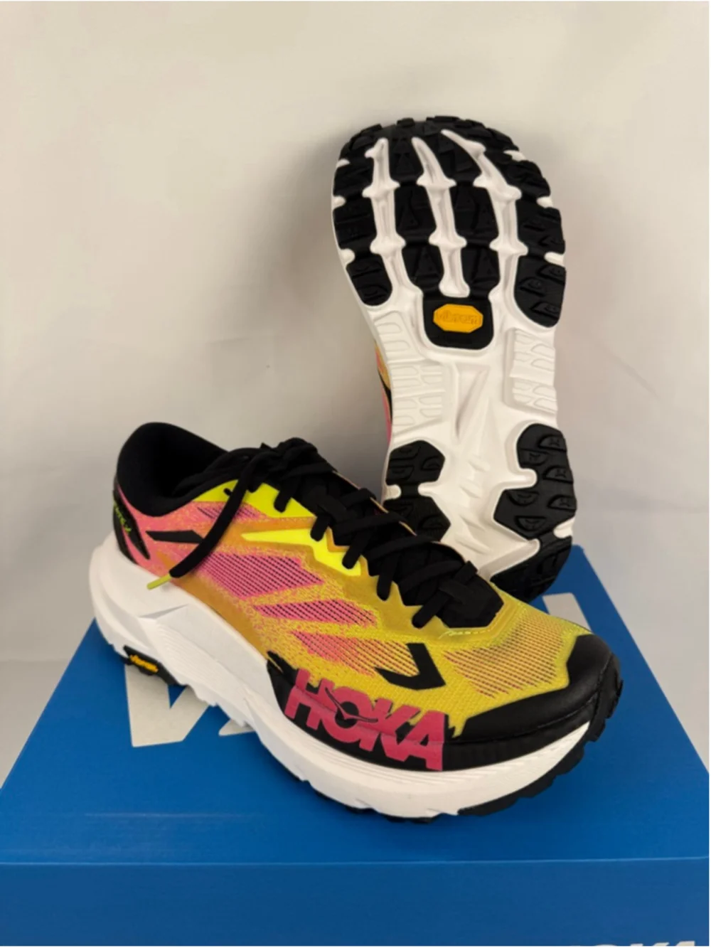 Men's Hoka Mafate X Athletic Shoes 8 Yellow Pink